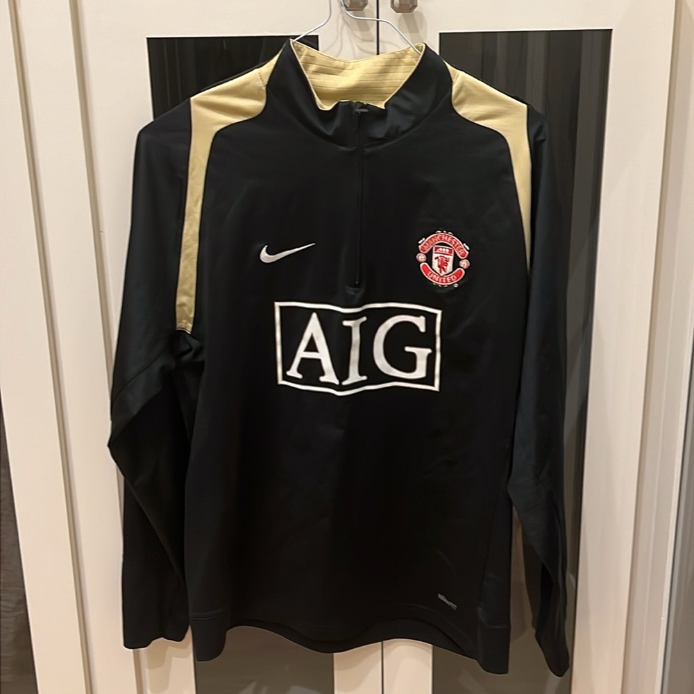 Vintage (2007) Authentic Nike Manchester United AIG half zip pullover uniform